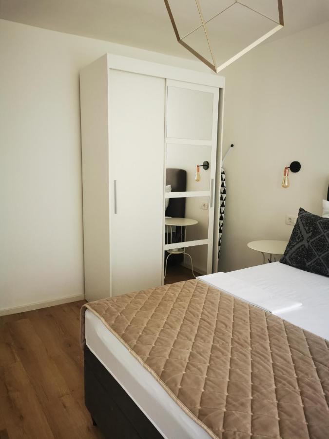 City Center Apartment Bravos Makarska Ngoại thất bức ảnh